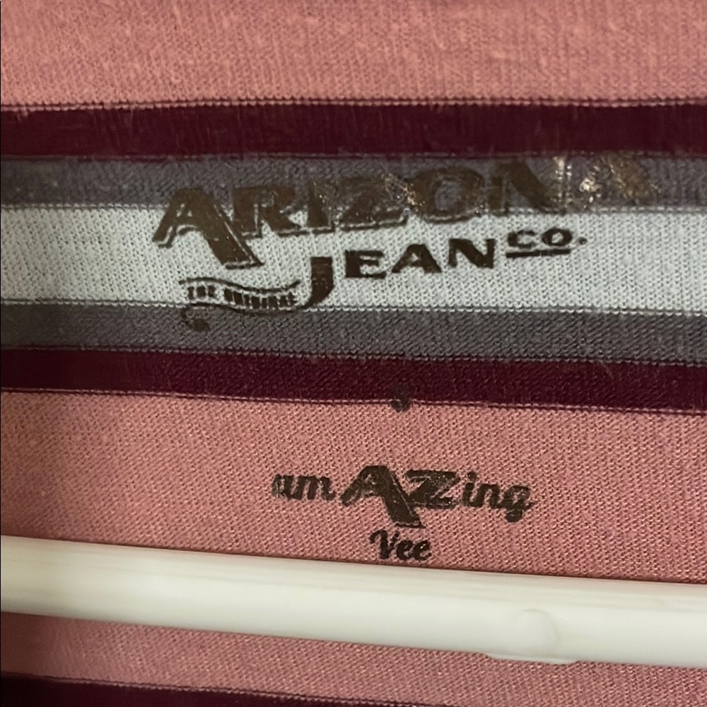 Fitted Red and Pink Striped V-Neck T-Shirt - Picture 2 of 3